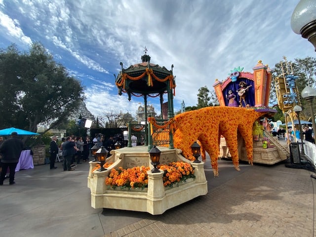 Disneyland Magic Happens parade coco float
