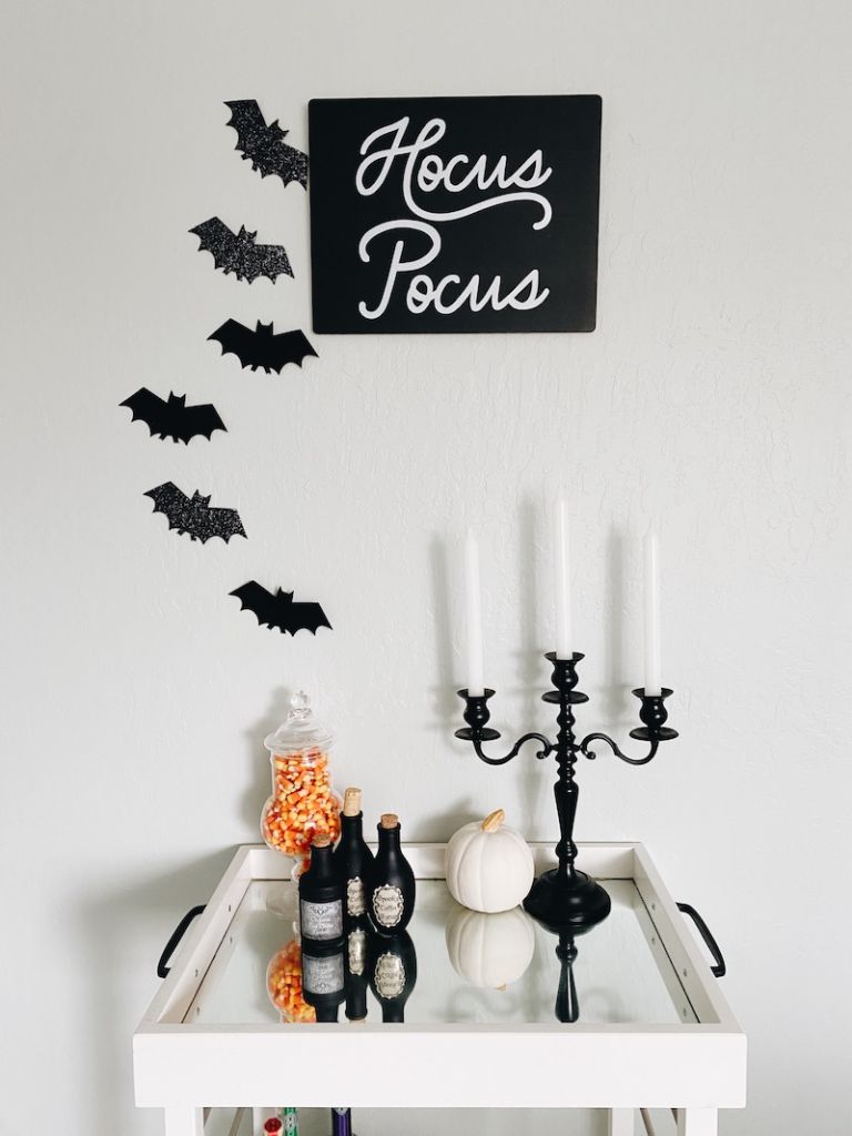 minimalist halloween decor tips